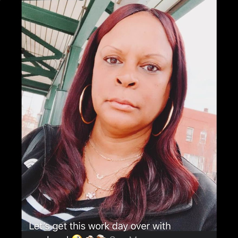 Meet your Posher, Stephanie